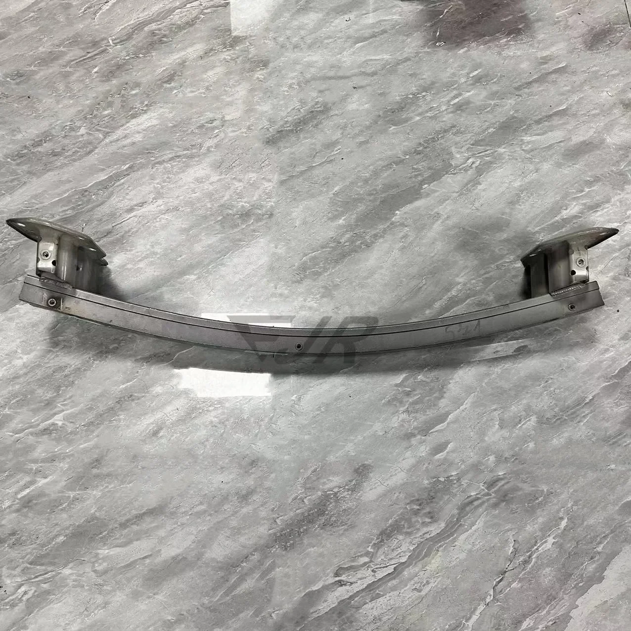 

OEM 673007200 Front Bumper Beam for Levante M161 High Quality Auto Parts