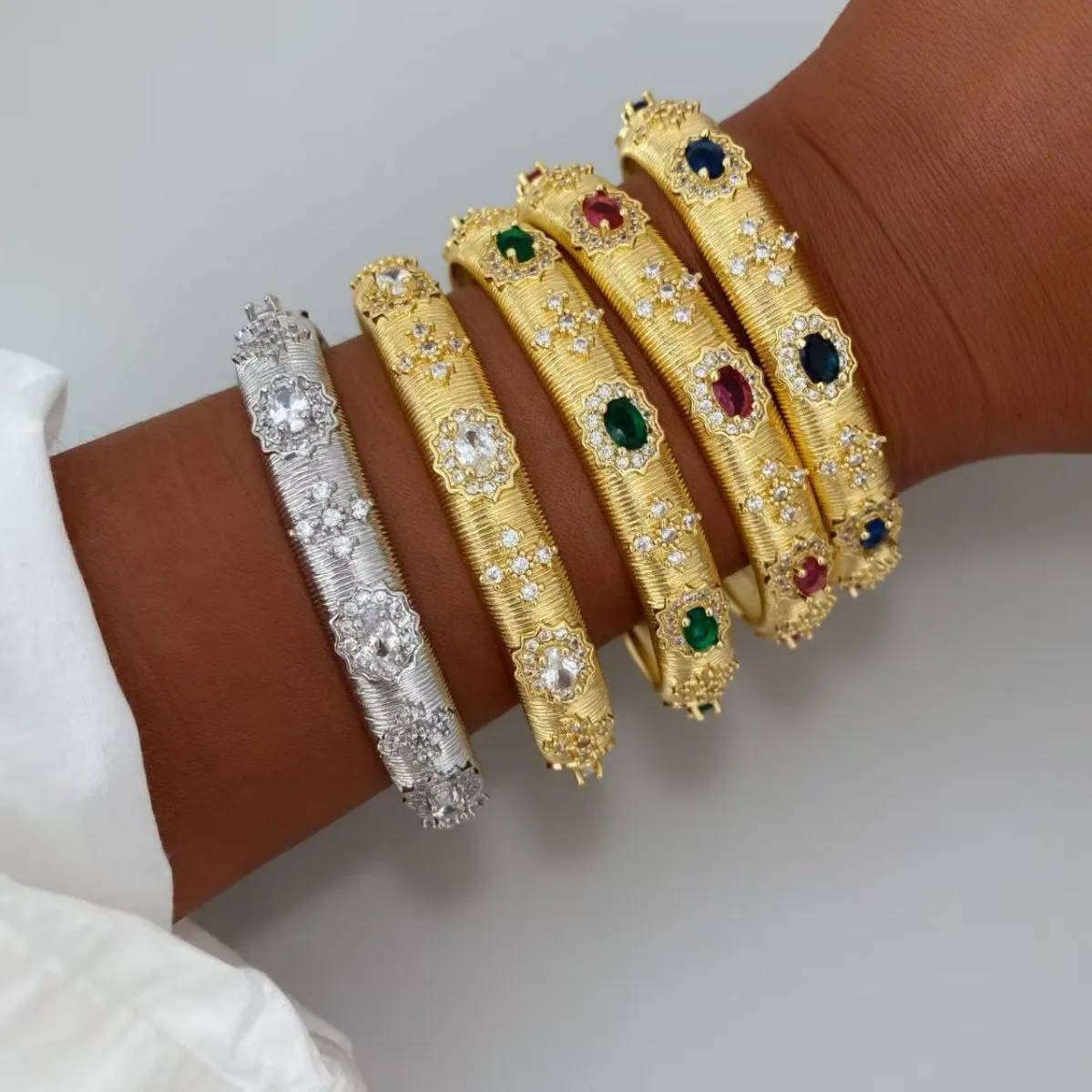 Vintage Court-style Brushed Colorful 18k Gold Plated Diamond Open Bangles & Ring Jewelry Set for Women