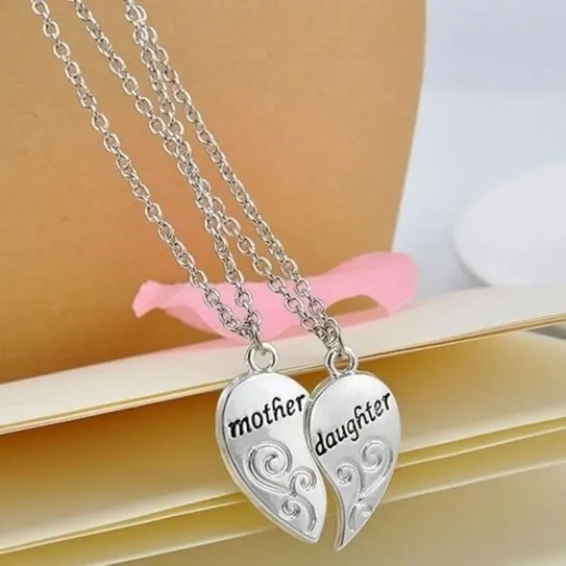 Delysia King Women Lettering Mother & Daughter Love Heart  Necklace Trendy 2pcs Splicing Aestheticism Mother\'s Day Gift