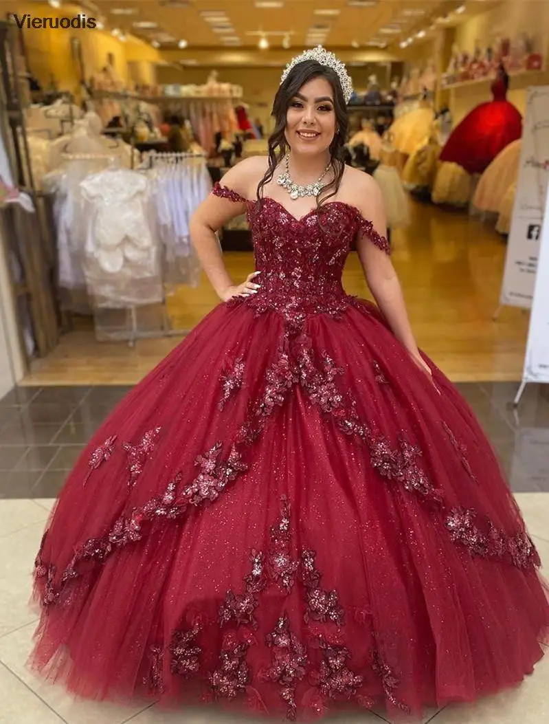 فساتين Quinceanera مكشوفة الكتف باللون العنابي ترتر لامع لمدة 15 عامًا فستان حفلة مثير بدون ظهر للفتيات الطويلات #1