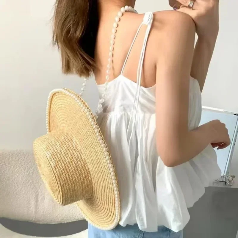 قبعات نسائية صيفية للحماية من الشمس مع سلسلة لؤلؤية، قبعات من القش العصرية للسفر في الهواء الطلق