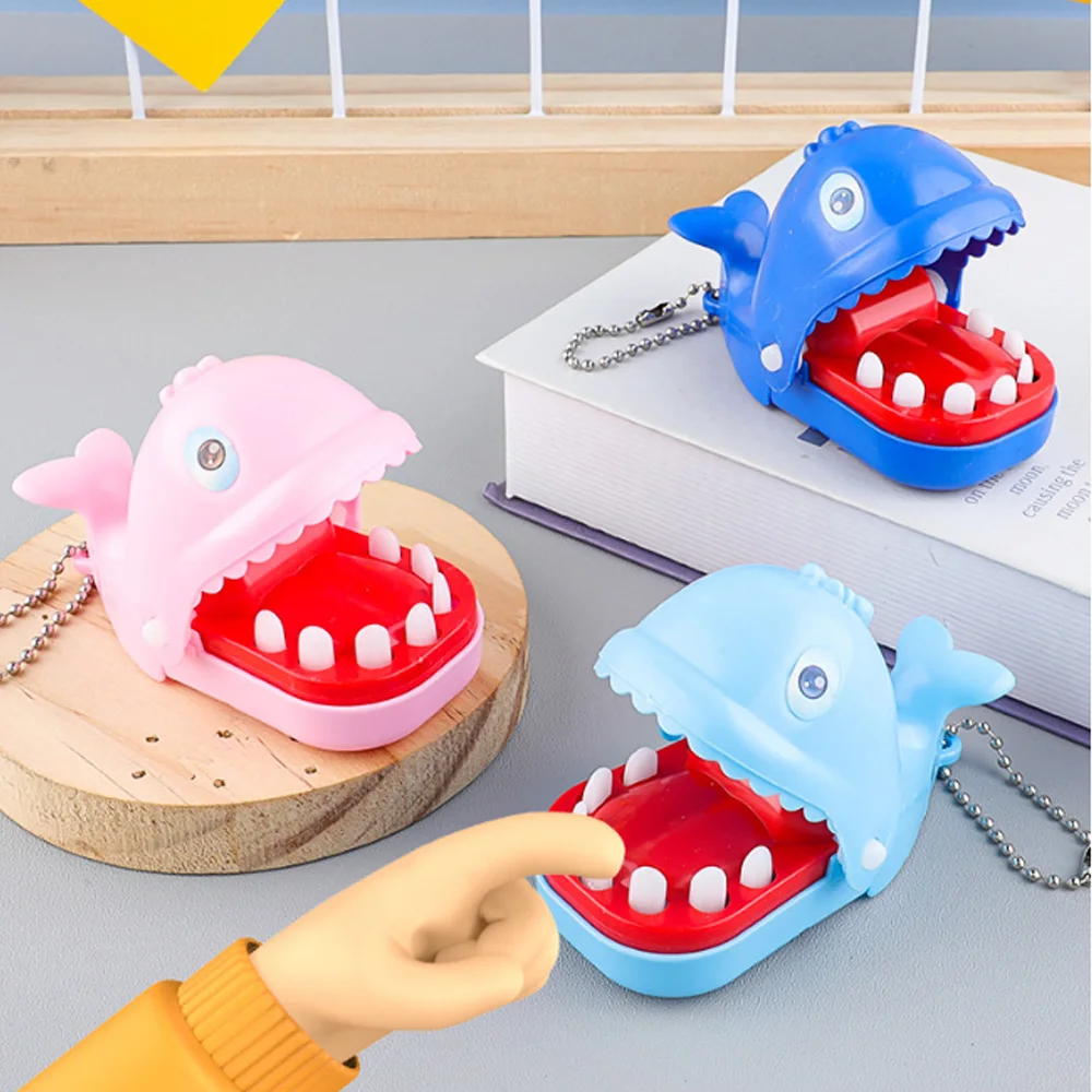 Whale Teeth Toys Biting Finger Dentist Games Interactive Alligator Family Party Toy Creative Non‑Toxic Keychain for Kids