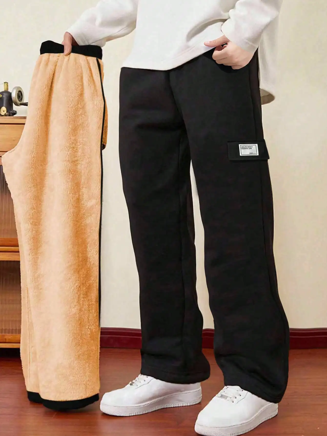 

Брюки свободного кроя для мальчиков с карманами-карго и тканой этикеткой