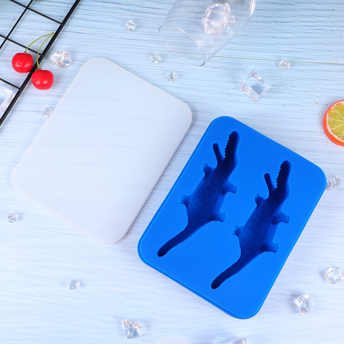 

1pcs Ice Maker 3D Silicone Ice Mold Box DIY Funny Creative Ice Maker Molds for Home Bar Store (Blue)