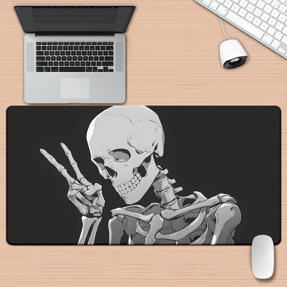 

XXL Skull Mouse pad, HD printed rubber, anti-slip, durable, washable, multi-functional gaming and office computer accessory