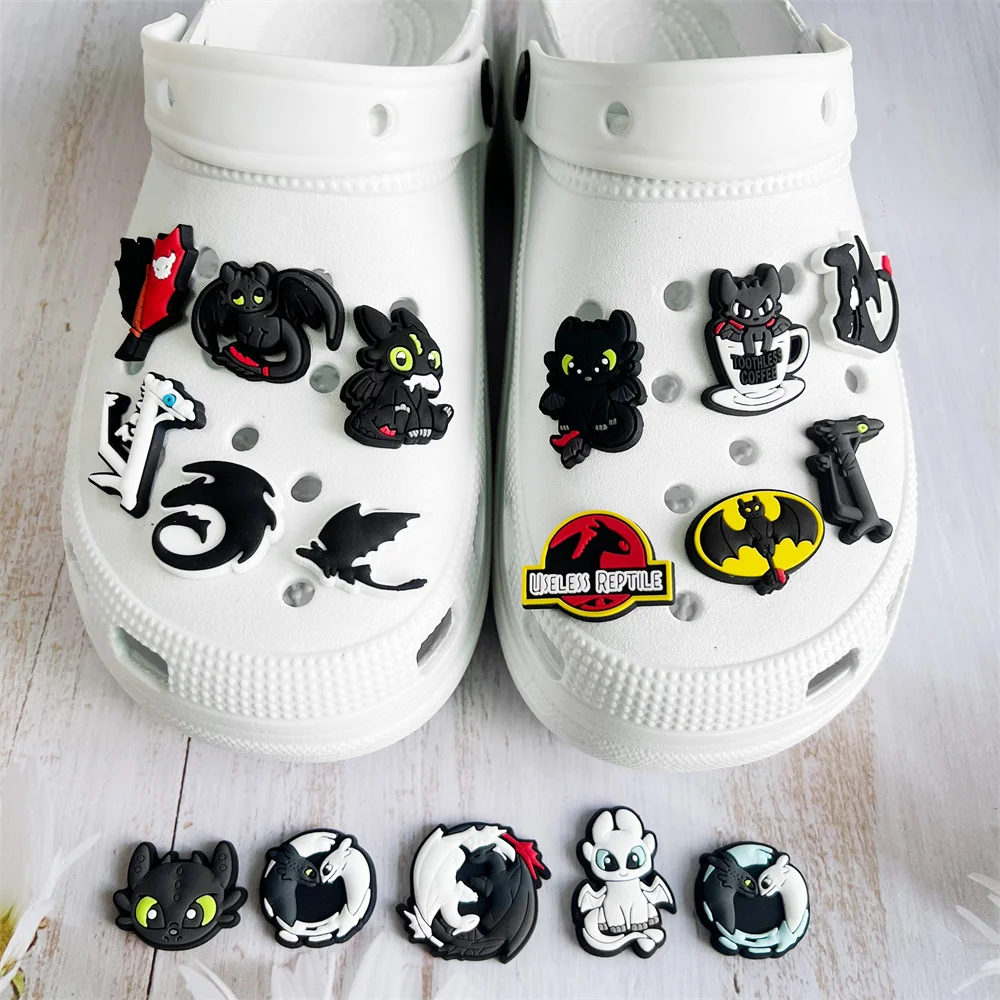 16-100Pcs Dragon Toothless Cartoon Shoe Charms for Clogs Sandals Decoration Shoes Accessories Buckle for Men Women Friends Gift