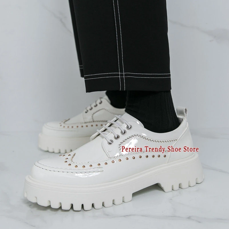White Thick Soled Lace Up Derby Shoes for Men British Style Rivets Round Toe Business Casual Shoes Trendy Party Banquet Shoes