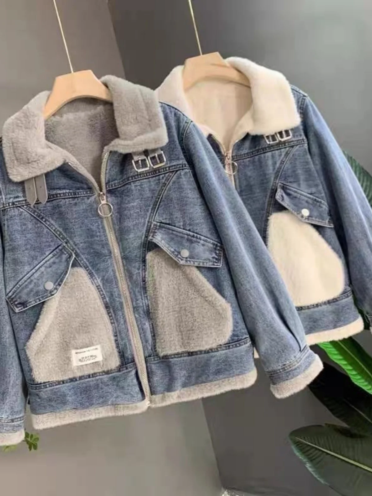 

Элегантная джинсовая куртка с отделкой из искусственного меха норки, утепленная флисом, утолщенная, простой модный дизайн, для женщин, зимний сезон