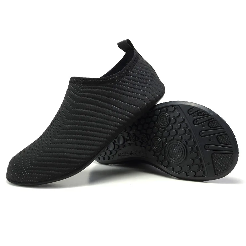 sapatos-aquaticos-pretos-de-secagem-rapida-meias-aquaticas-deslizantes-com-sola-macia-para-praia-natacao-surf-ioga-exercicios-fisicos-unissex