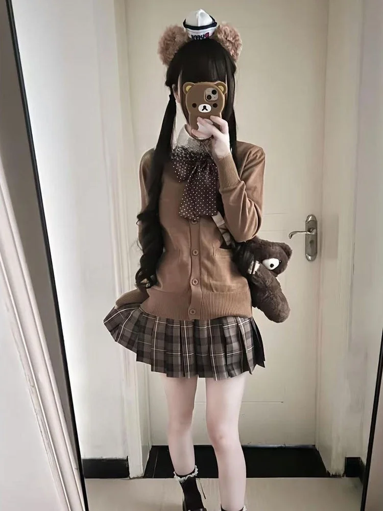 

Японский Sle Коричневый клетчатый школьный orm Вязаный свитер Кардиган Женский осенне-зимний комплект с воротником юбки JK на пуговицах...