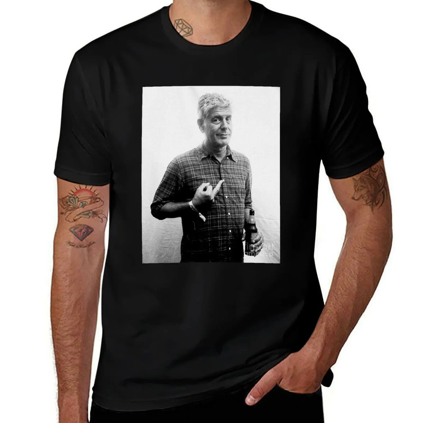 Middle Finger and Drinking Beer T-Shirt Halloween Casual T-Shirt