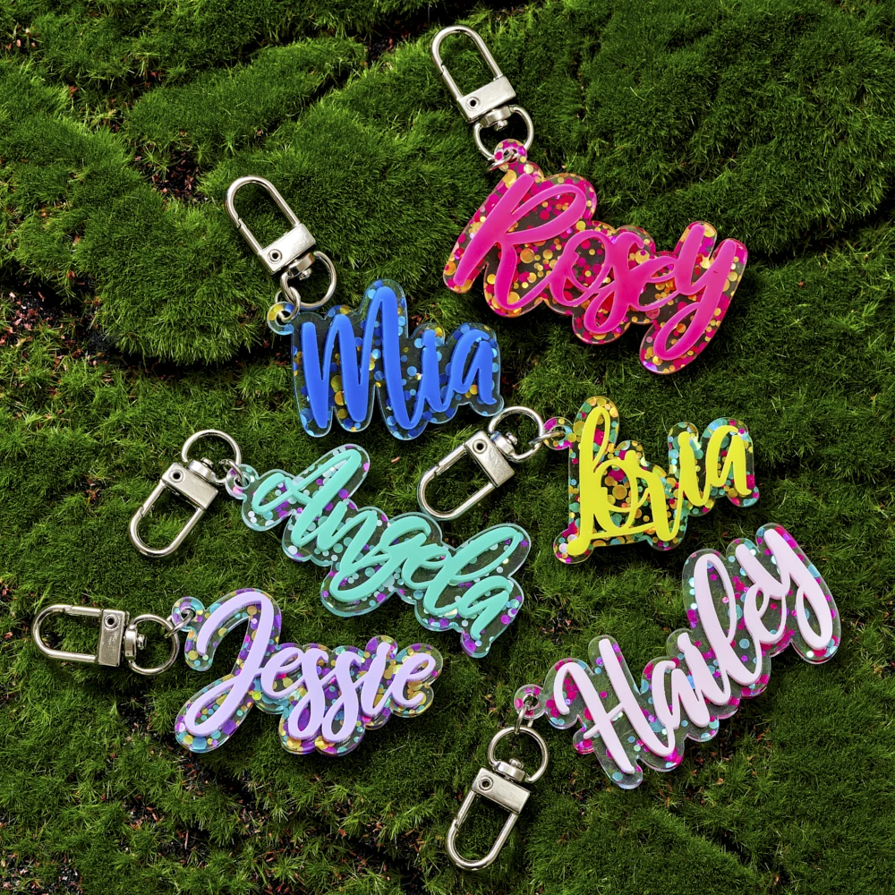 chaveiro-de-acrilico-personalizado-em-formato-irregular-–-chaveiro-de-nome-em-acrilico-personalizado-fofo-multicolorido-e-de-camada-dupla