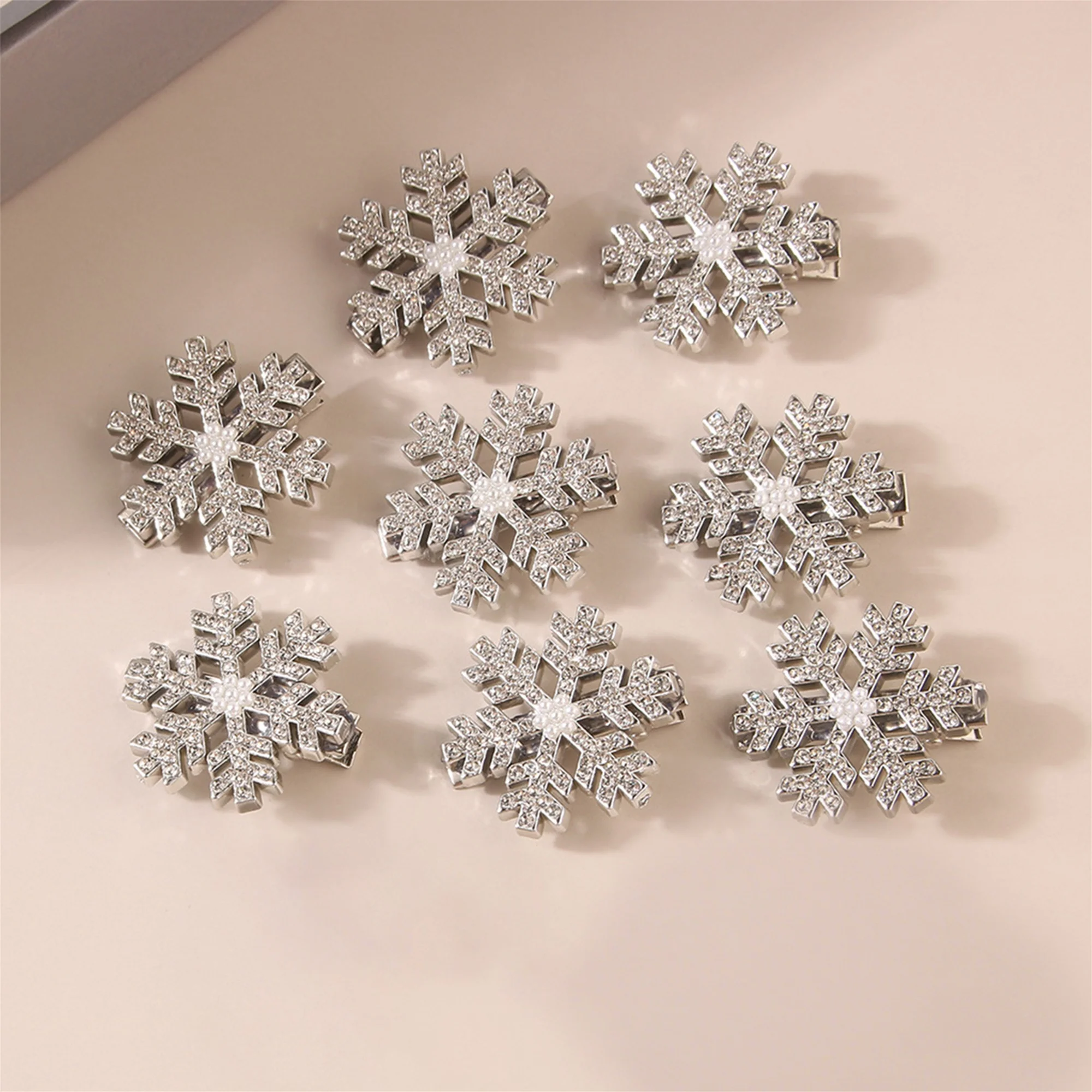 

Elegant Pearl Hair Pins Decorative Hair Barrettes Shiny Rhinestone Hair Accessories for Ladies and Teens