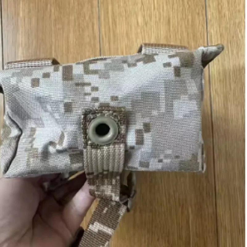 

Outdoor Sports 6074 MOLLE System Miscellaneous Packaging
