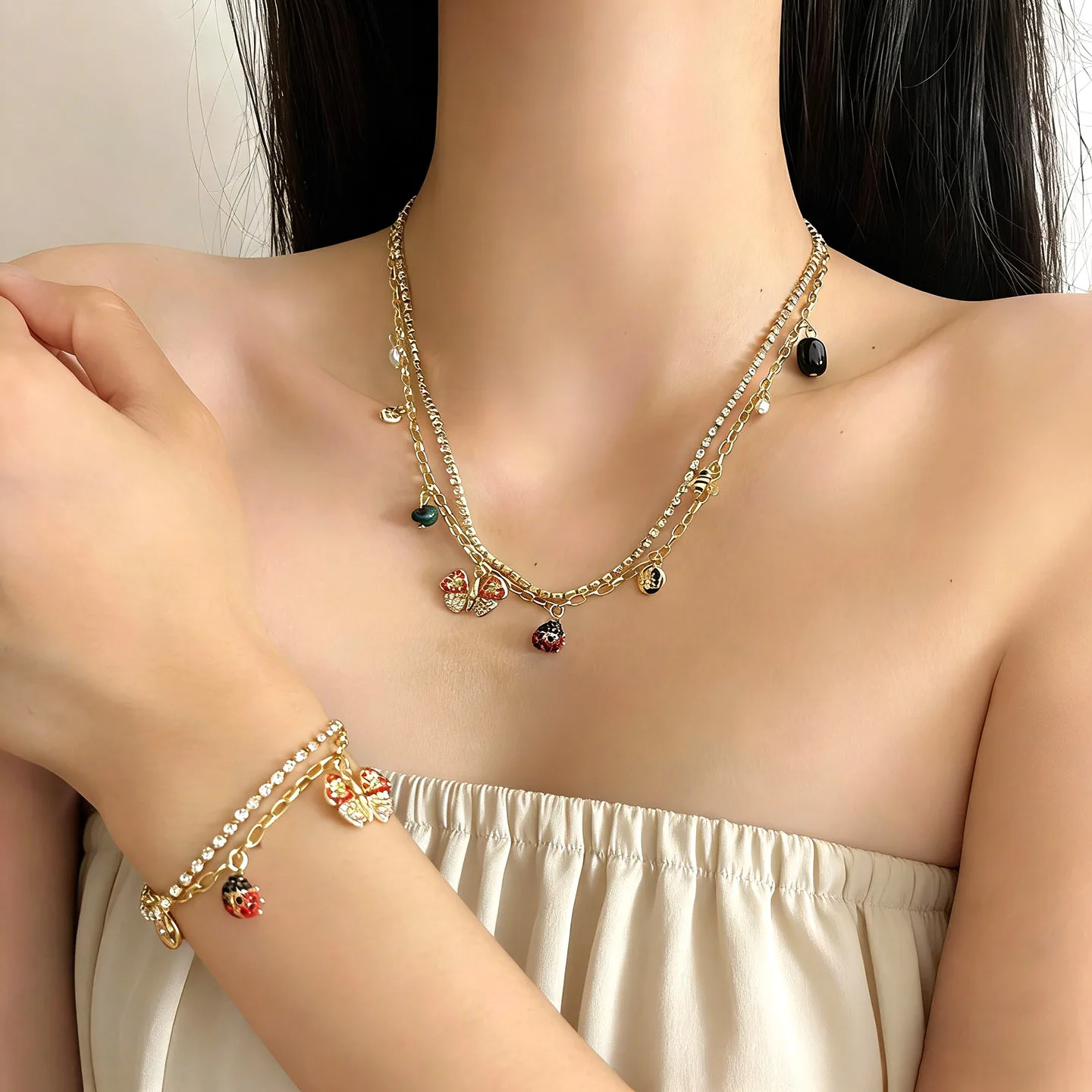 Niche design retro golden butterfly bee ladybug pendant pearl necklace new light luxury high-end collarbone chain