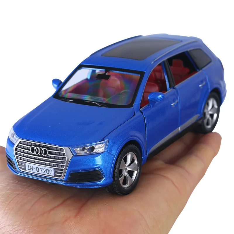 Auti q7 suv-子供用ダイキャストモデルカー,1:32,ハイシミュレーション,メタル合金,サウンドとライト,プルバックコレクション,おもちゃのギフト,f373