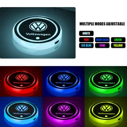 1pc/2 pçs led copo do carro suporte de bebida logotipo luz carregamento usb montanha-russa luminosa para volkswagen vw golf polo tiguan gti passat tsi