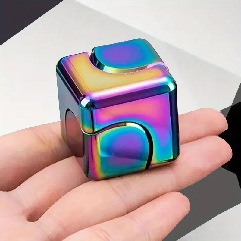 Giroscopio rotante con punta delle dita in cubo di metallo Fidget antistress Giocattoli per adulti Ufficio Casa Viaggio Spinner portatile Giocattoli Regali di Natale