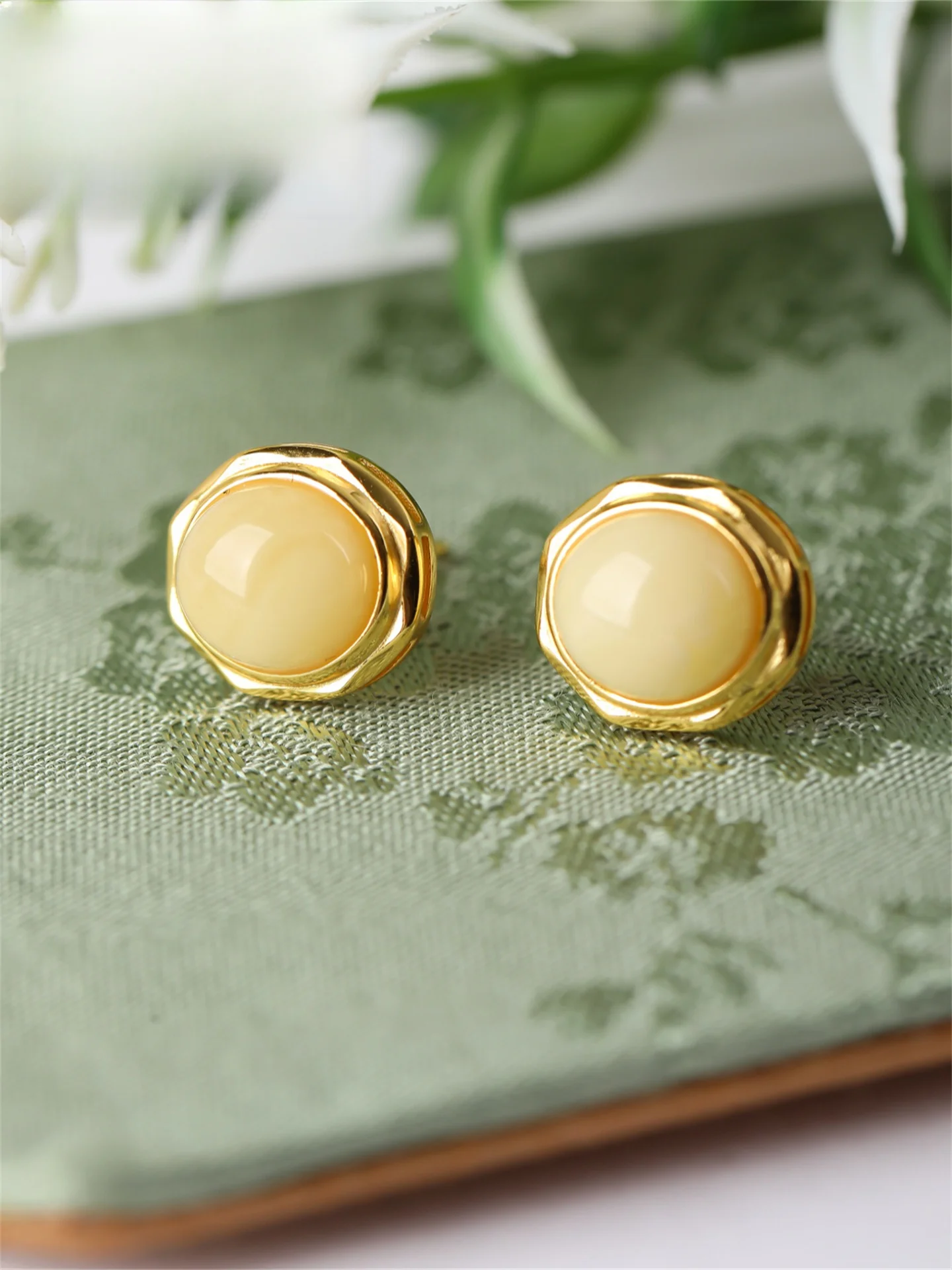 Pendientes de Cera de Miel Natural para Mujer, Diseño Pequeño y Sencillo, Joyería de Cera de Miel Blanca Antigua, Atrae la Fortuna y la Riqueza, Montados en Plata