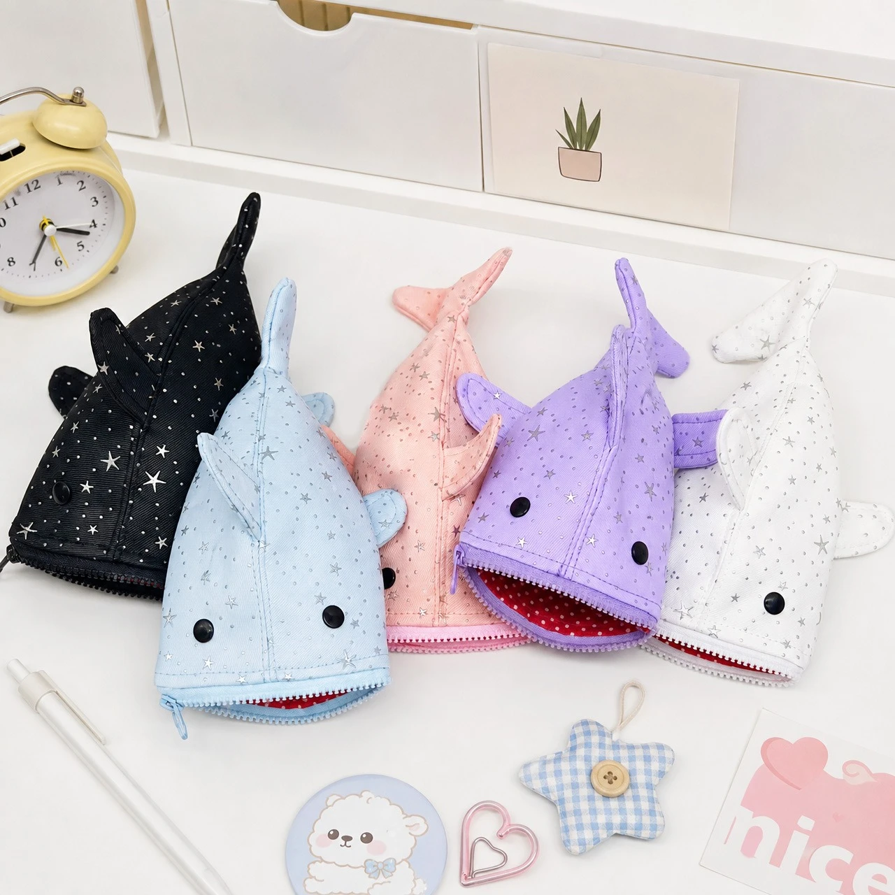 New Shark Shaped Cosmetic Pouch Zipper Makeup Bag Portable Travel Toiletry Organizer Stationery Storage Pencil Case for Girls