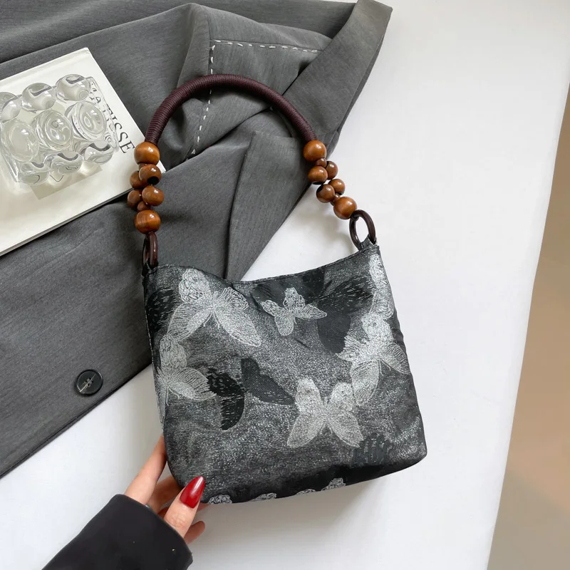 

New Chinese style niche versatile armpit bag tote bag, women's new high-value artistic embroidery shoulder bag