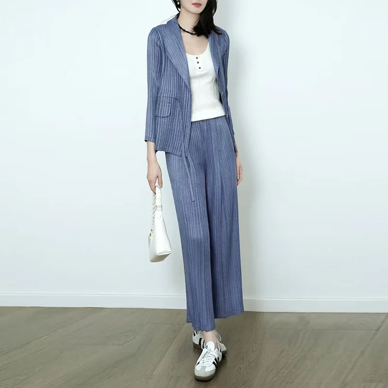 Miyake Folds 2026 Premium Sense of Fashion New Solid Color Comfortable Suit Collar Casual Loose Long Sleeve Two Piece Suit Women
