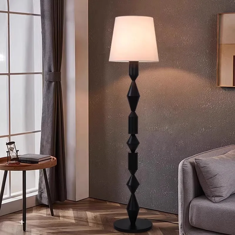 

American retro living room floor lamp medieval French wabi sofa next to bedroom study decoration atmosphere vertical lamp