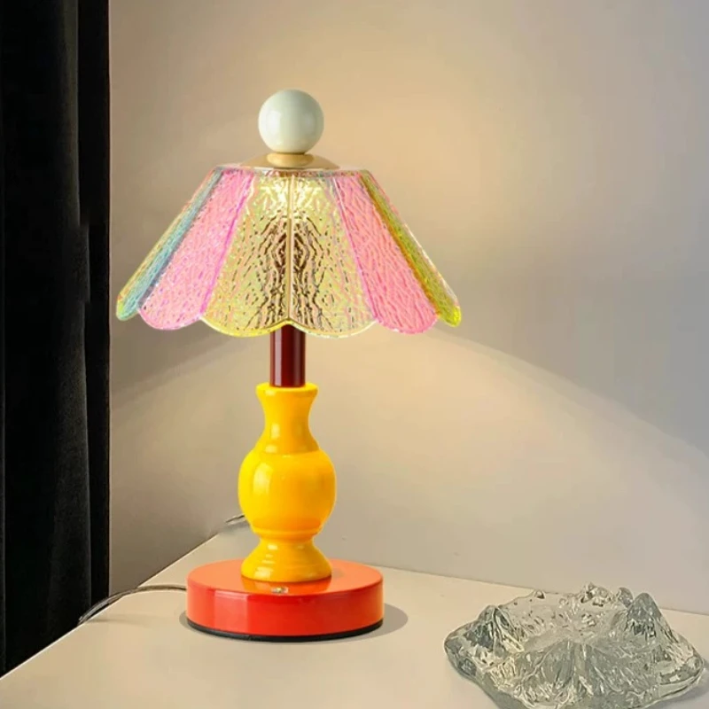 Modern Designer Floor Lamps Creative Color Desk Lamp Children’s Room Bedroom Bedside Table Atmosphere Home Decoration Fixtures