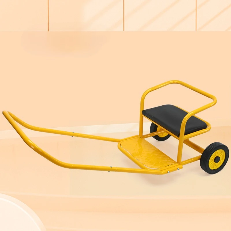 子供用プルワゴン、屋外遊び用キッズライドオン三輪車、快適なシートと柔らかいハンドル付きの幅広メタル幼児用おもちゃ