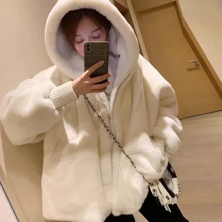 

2025 Women's New Popular Autumn and Winter Lamb Fur Coat, Women's Medium to Long Loose Hooded Thick Otter Rabbit Plush Fur Coat