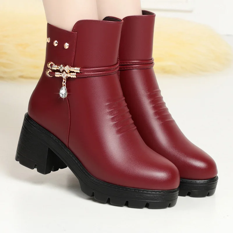 Botines de cuero suave con/sin felpa gruesa para mujer, botas cómodas de tacón alto grueso, zapatos de plataforma para nieve, Primavera e invierno, 2024