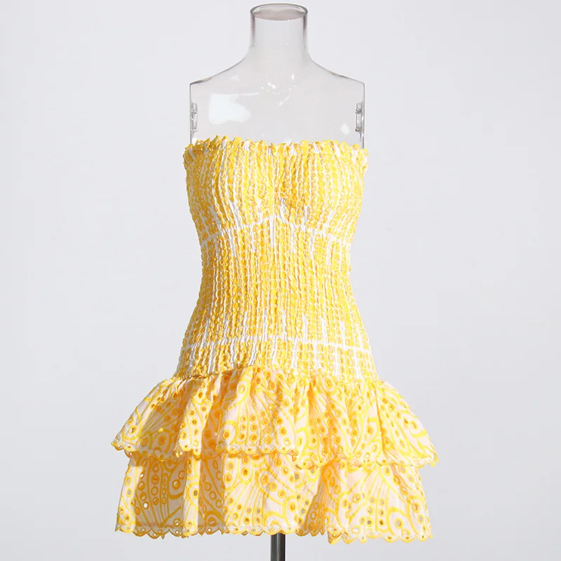 فستان نسائي مثير بدون حمالات بدون أكمام وحاشية ذات طبقات بدون أكمام مكشوف الأكتاف وخصر عالٍ فساتين قصيرة مكشكشة على شكل كعكة