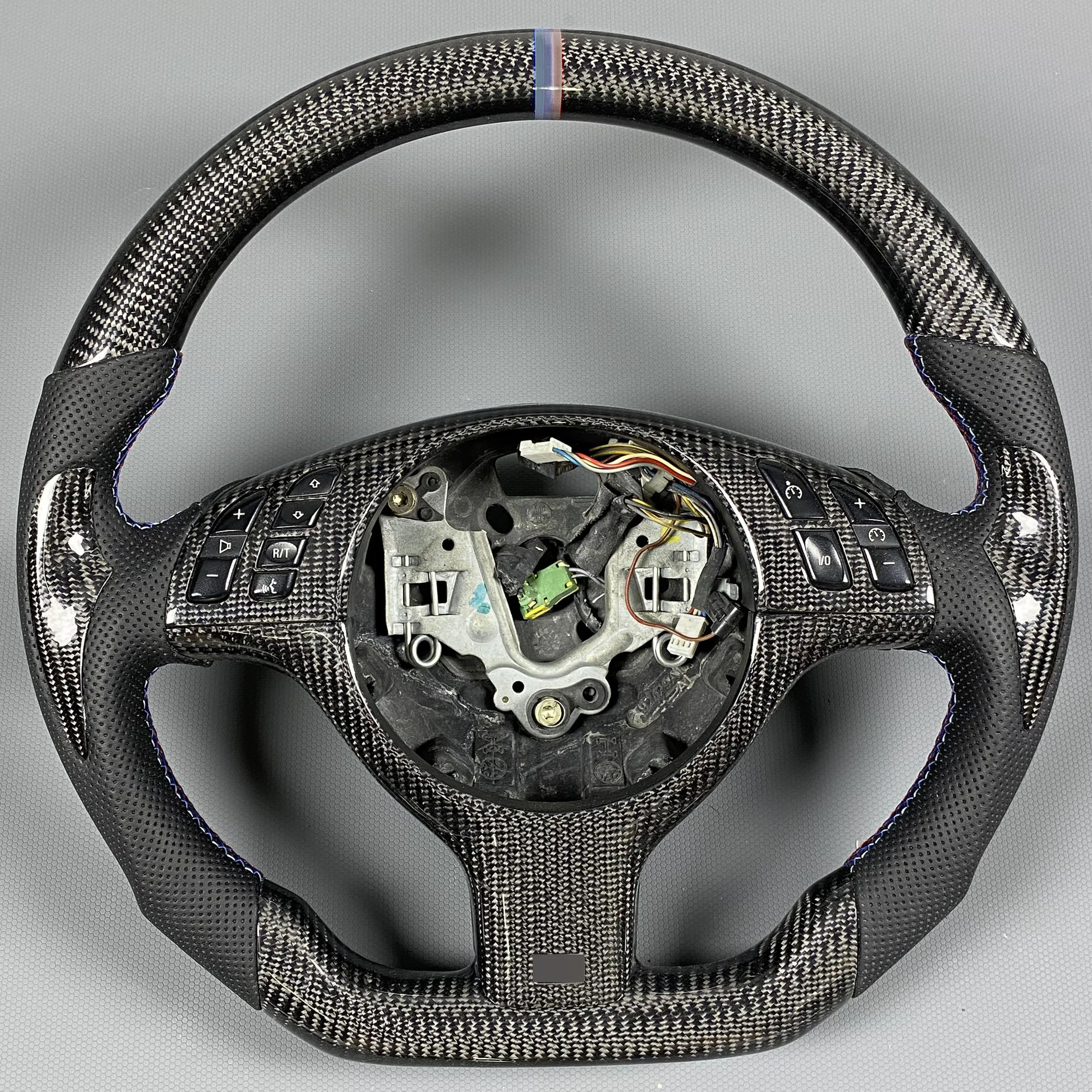 For BMW Old 3 Series M E46 1998-2005 Replacement Carbon Fiber Steering Wheel Alcantara Perforated Leather Material