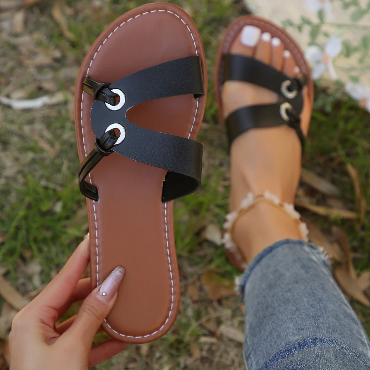 Kapcie damskie New Solid Color Flat Sandals Open Toe Outdoor Slippers Beach Women Shoes Plus Size Slides Women Zapatos De Mujer