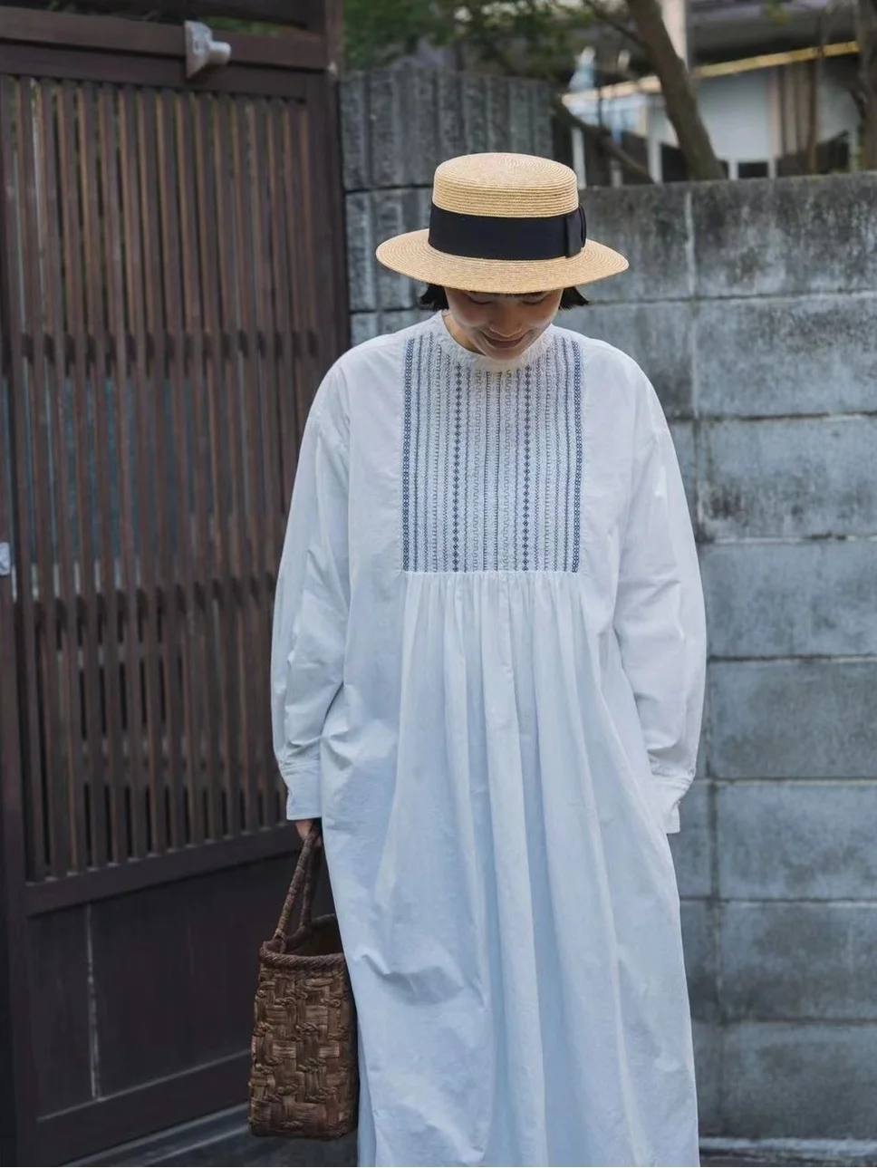 

Weiyang Forest Spring 2024 New Loose Long Sve Embroidered Doll Dr Japanese Sle round Ne A-Line Cotton Gown