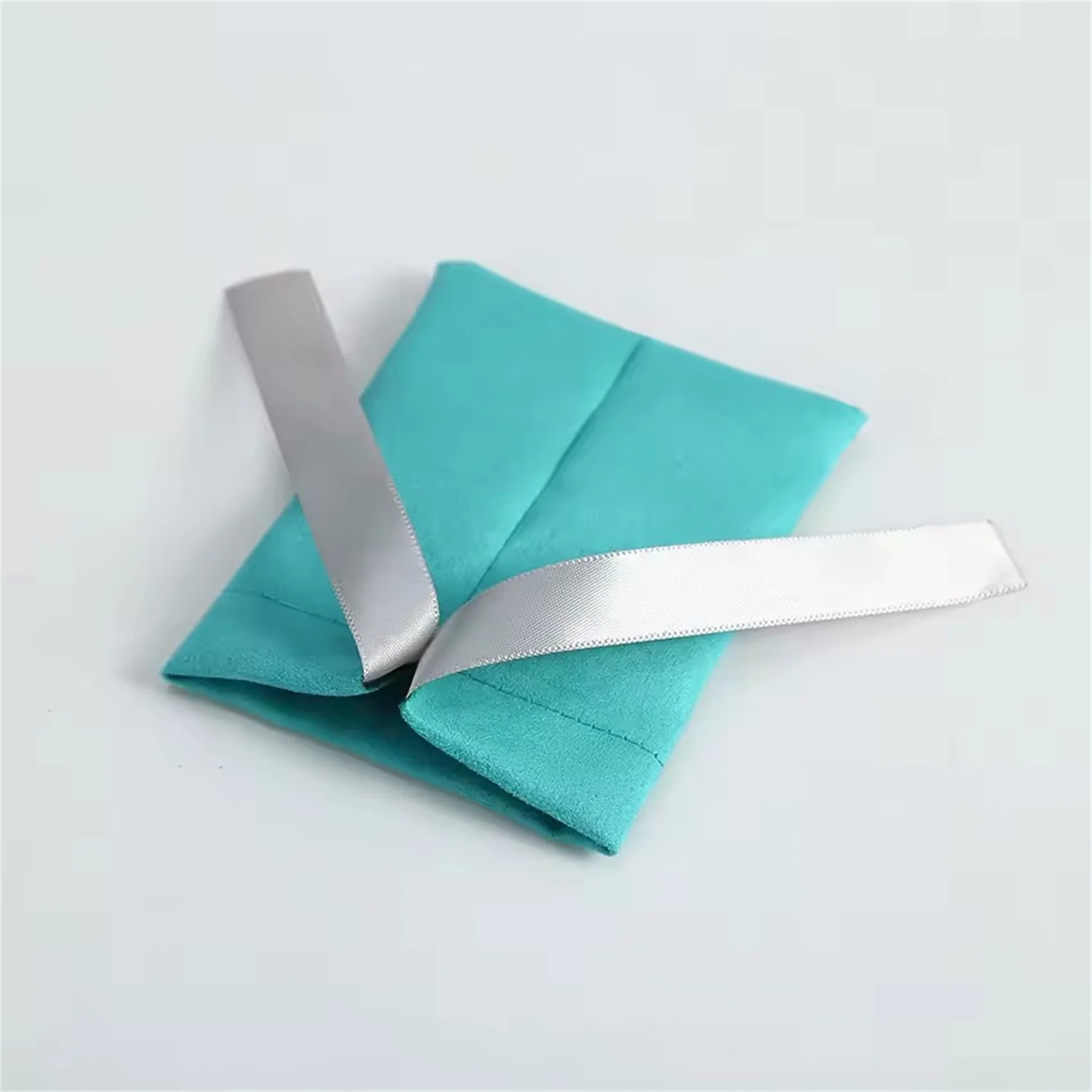 

100Pcs Custom Logo Jewelry Drawstring Flannel Bags Velvet Silk Bowknot Pouch for Bracelet Earrings Soap Organizer Wedding Favors