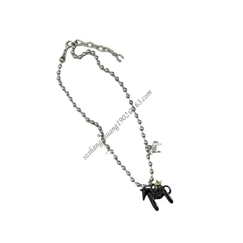 Q6RB Drip Glaze Foals Pendant Necklace Allergy Resistant Alloy Fashionable Collar Chain Accessory