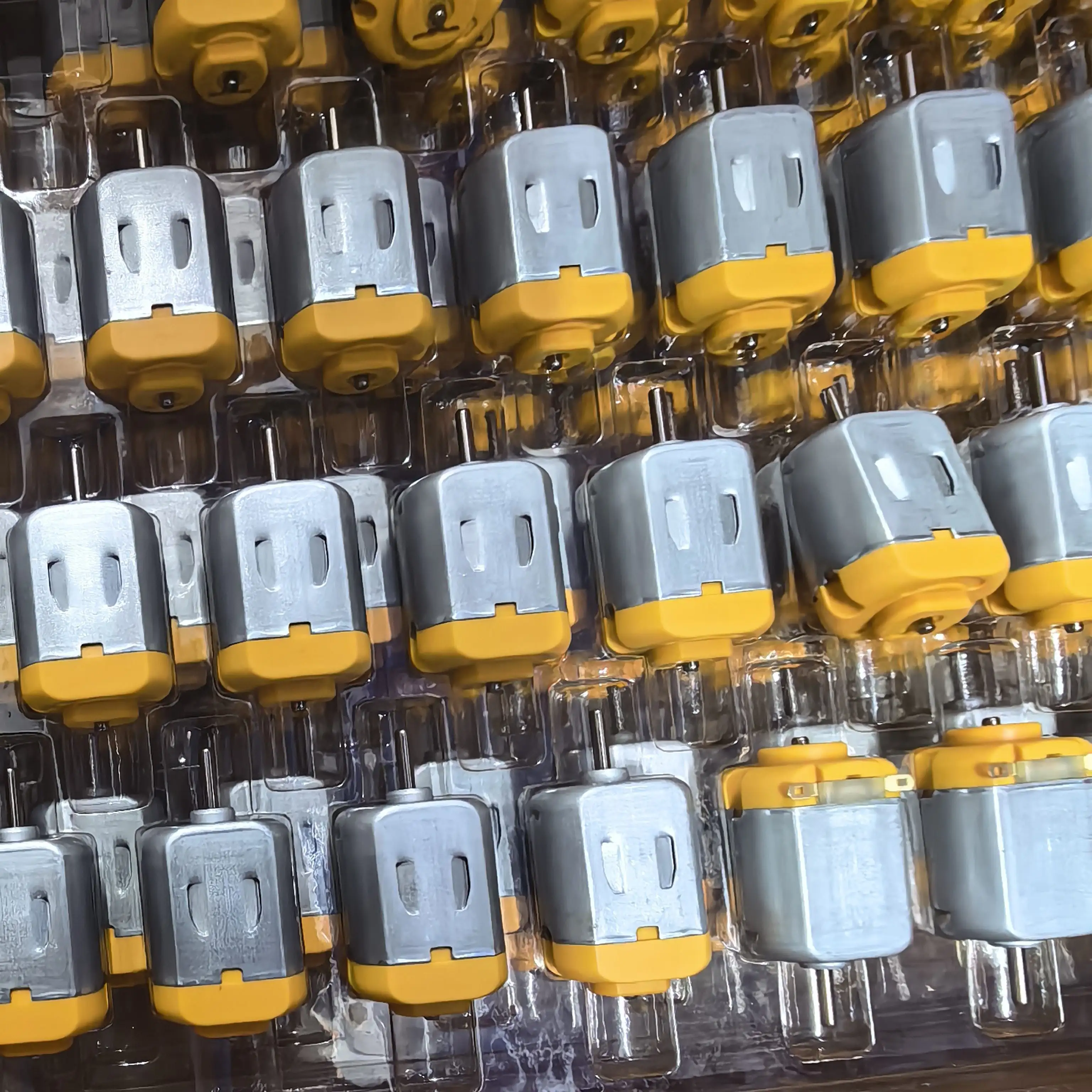 10pcs Standard SMC 130 Micro 15mm*20mm 130 Carbon Brush Motor DC 3V 4.5V 6V 12V High Speed DIY 4WD Toy Car