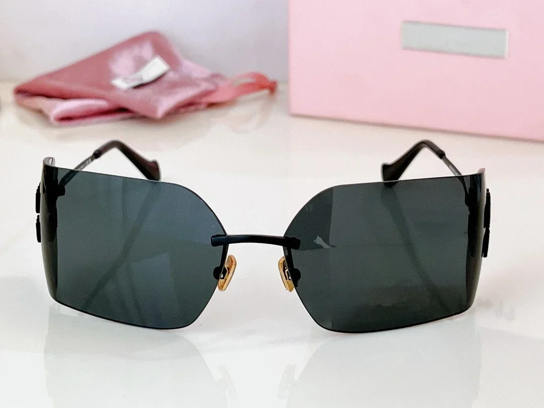 2024 New Luxury Brand, Design Sunglasses, Fashion Luxury Miu Sunglasses, Women\'s Retro Frameless Curved Lens Original Box