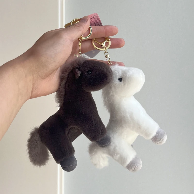 ベビーブロンコぬいぐるみキーホルダー 可愛いポニーのぬいぐるみ バックパック、財布、彼女へのプレゼント、カップルキーリング、バッグチャームアクセサリー