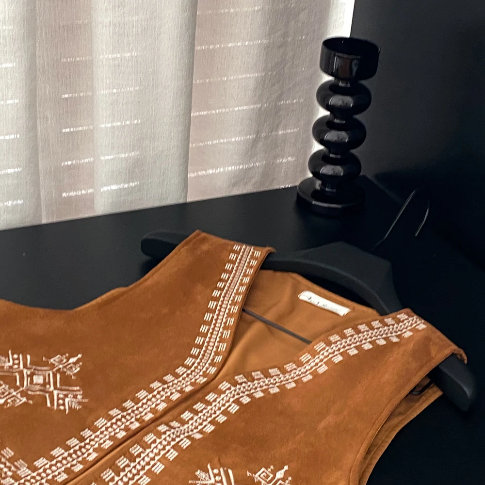 Dames kwastje V-hals Geborduurd top mouwloos vest Vintage elegante Koreaanse mode Zomer dameskleding