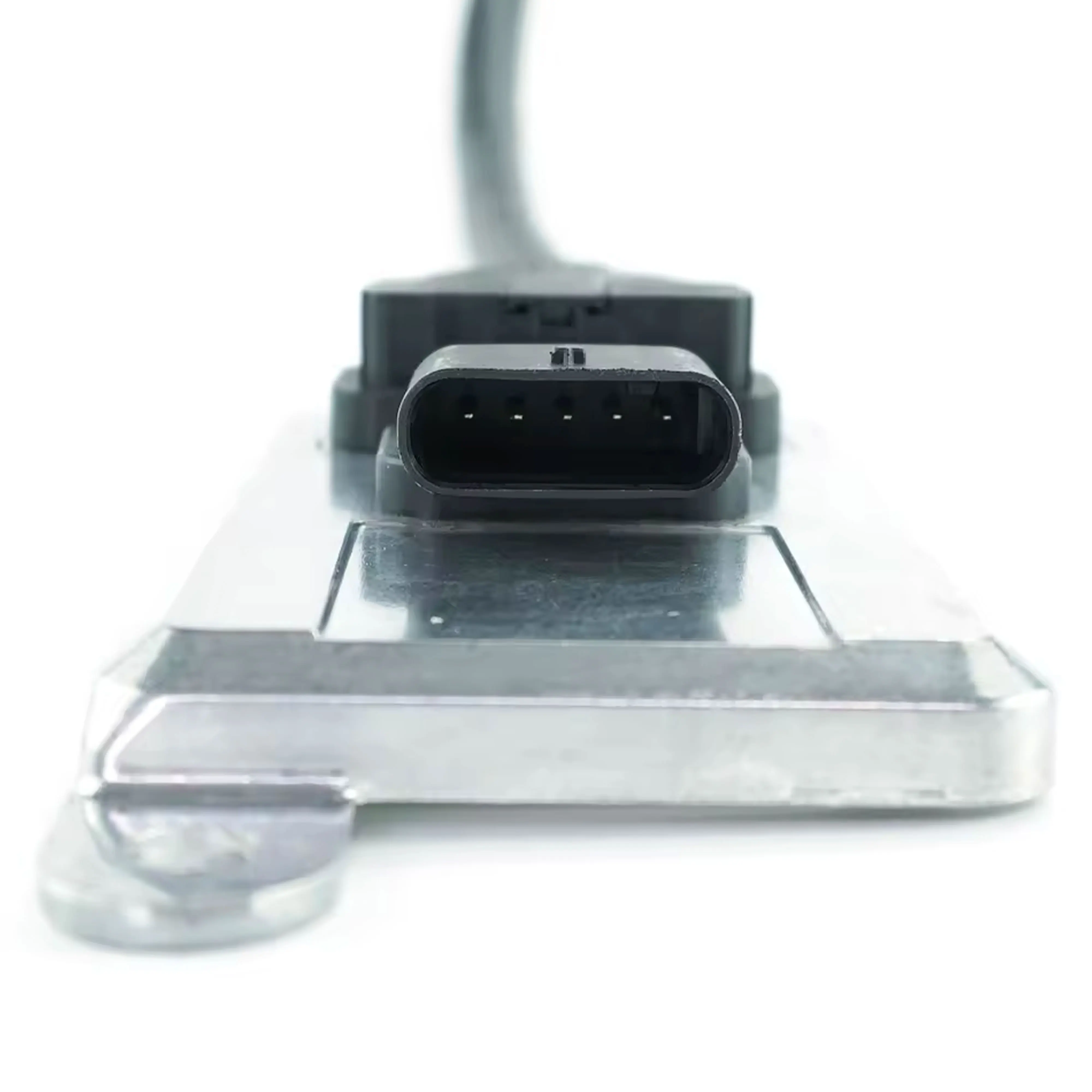 5WK97206A 5WK97206 8983023940 Brand New NOX Sensor Nitrogen Oxygen Sensor for Isuzu 24V