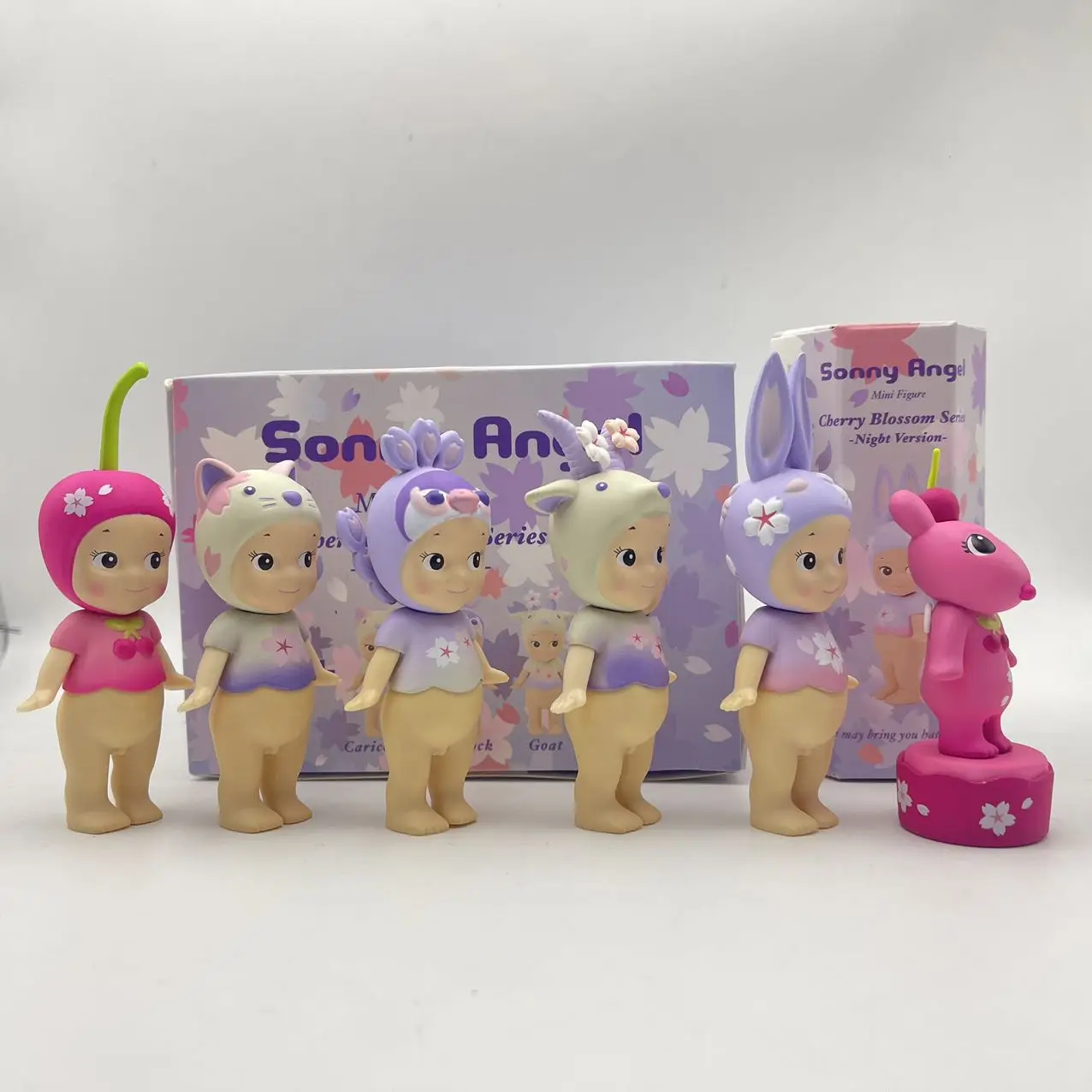 Sonny Angel Cherry Blossom Series Nigbt-versie Cherry Blossom Limited Edition Blind Box Ornamenten Leuke verrassing Mystery Gifts