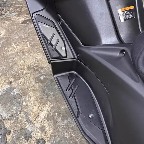 Yamaha XMAX 300 2017 - 2024 X-MAX 300 400 250 125 오토바이 발 페그 플레이트 미끄럼 방지 페달 플레이트 발판 풋 패드