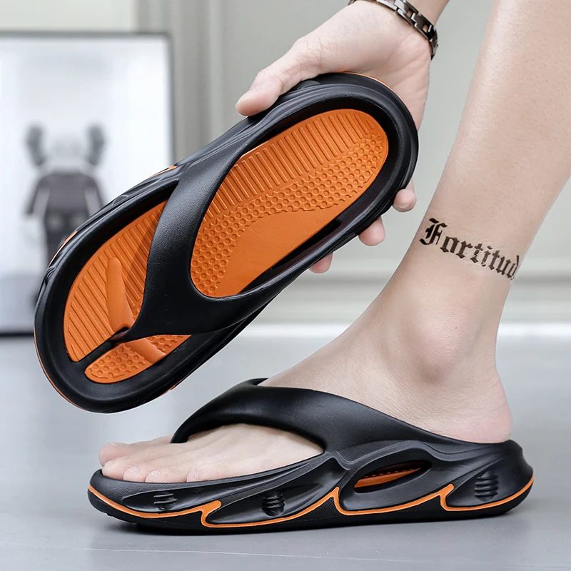 Men Flip Flops Outdoor Indoor Slippers Thick Soft Sole Men Beach Sandals Non-slip Bathroom Home Men Women Slippers Flip Flops