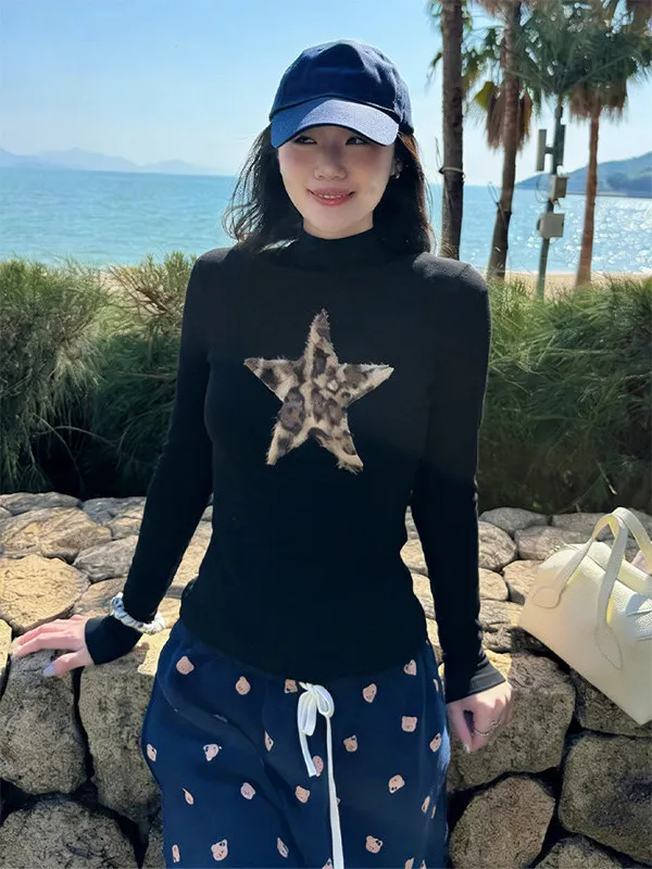 

Slimming Effect Long Sve T-irt Women's Autumn Winter Leopard Print Five-pointed Star Design Fitting Base irt Top