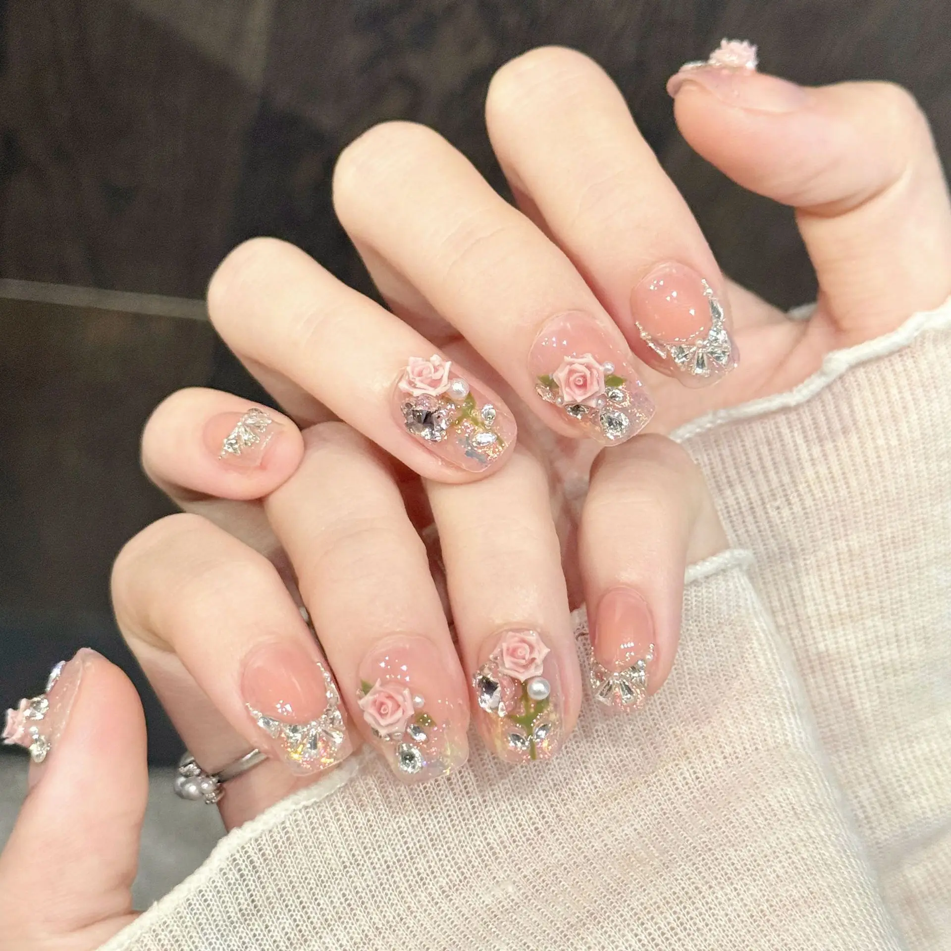 10PCS Oval/Coffin Handmade Press On Nails,Pink Rose Diamond Ornament,Gentle, Sweet and Exquisite,Suitable for Parties,Daily Wear
