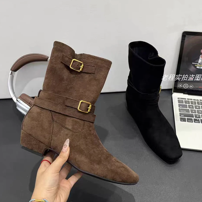 

Женские ботильоны Замшевые модные туфли на среднем каблуке Платье Дизайнерские женские зимние короткие ботинки 2025 Новый тренд Chelsea Botas De Mujer