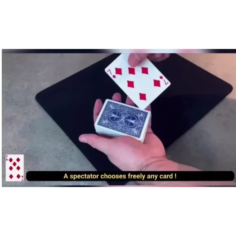 عن قرب خدعة سحرية تعمل باللمس بطاقة سطح السفينة ماجيا ماجي بواسطة ميكايل شاتيلين الوهم للتحايل مضحك الدعامة ملحق للسحرة