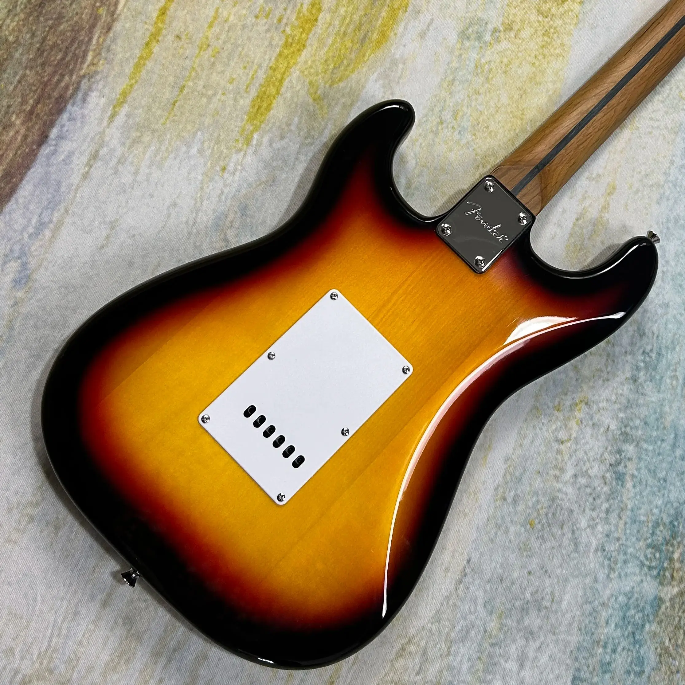 Electric Guitars Maple Fingerboard Vintage Sunburst Version Mahogany Body Carbon-roasted Maple Neck